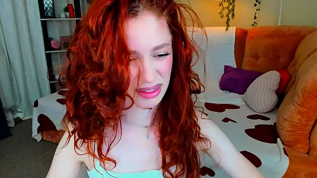 ChristinaConteeree webcam