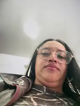 mia_risky-1 - Mia_Risky-1's free webcam - UK Sex Cams