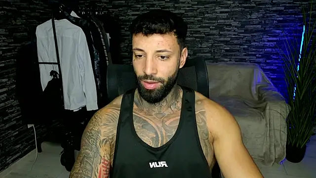 MasculineGuy99 webcam