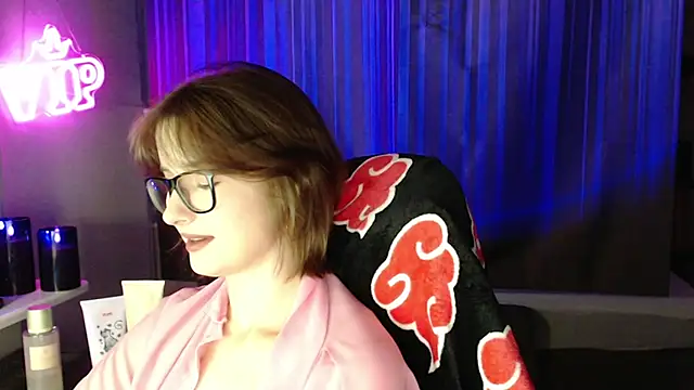LunaXcherry webcam