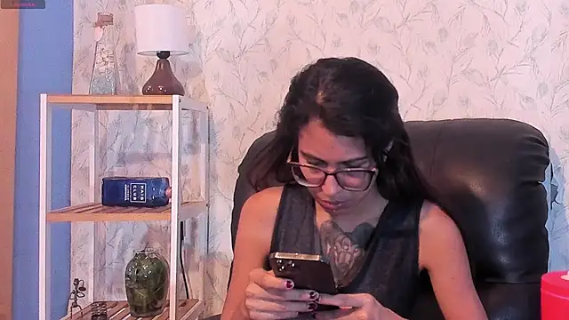 Emily_Lopera webcam