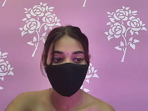 Shanaya_xo webcam