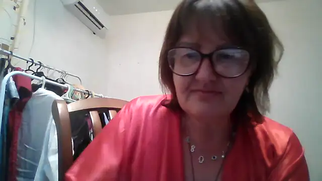 ErikaXShine webcam