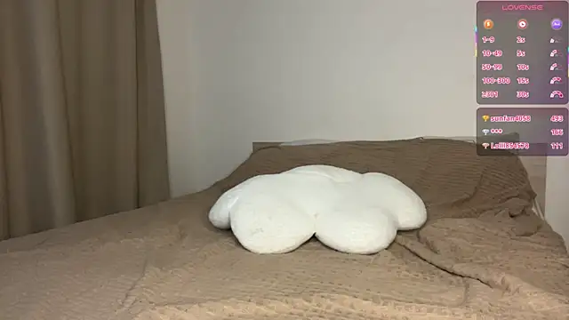 crystallllmolly - Crystallllmolly's free webcam - UK Sex Cams
