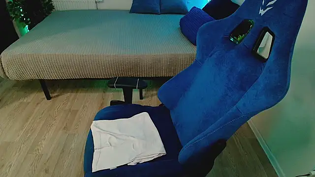 cranberryhot - CranberryHot's free webcam - UK Sex Cams