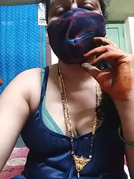 chikki_20 (F milf) - Ice on boobs 😋