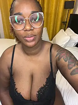 honeylust26 (F milf) - Lets have fun daddy