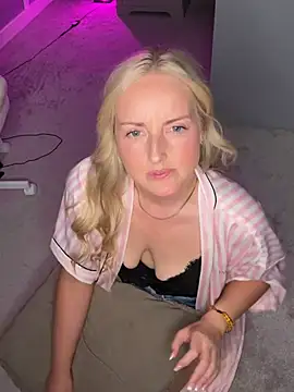 sexysophiex - SexySophiex's free webcam - UK Sex Cams