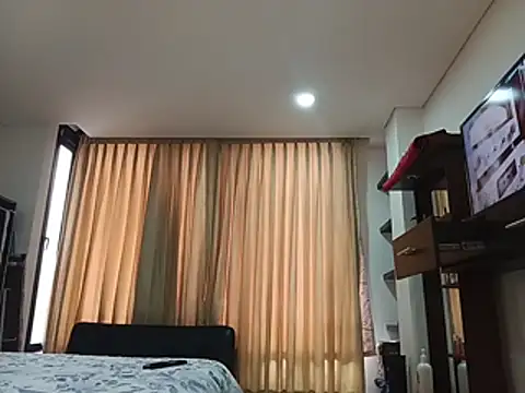 miaisabela_ - MiaIsabela_'s free webcam - UK Sex Cams