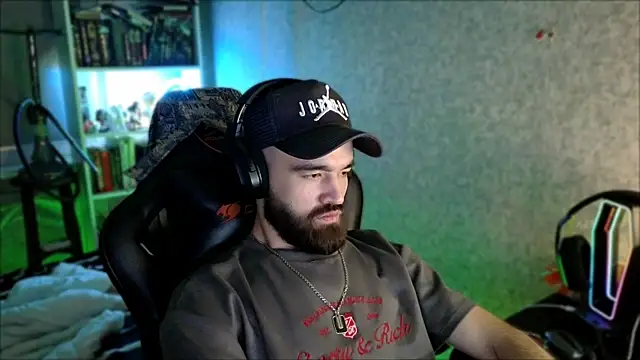 _Serious_Man webcam
