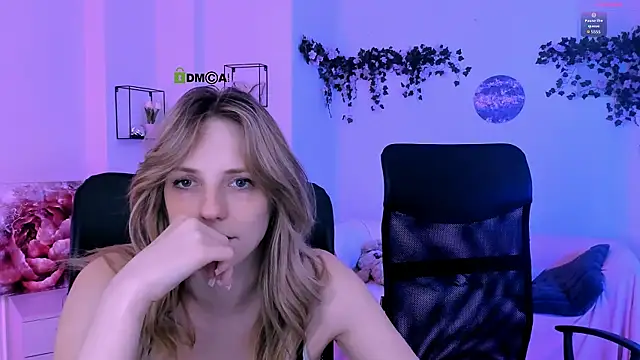 olivia_kit webcam