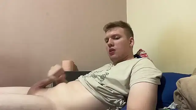 sexybooii6968 webcam