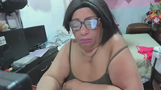 Mrs_mommy_ webcam