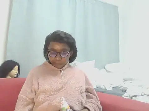 sexxybella27 - Sexxybella27's free webcam - UK Sex Cams