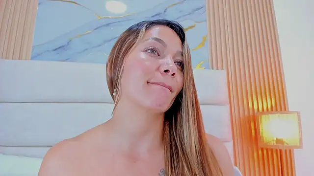 Mia_Malkovaa_ webcam