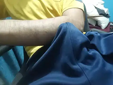 SALLY_OMAR_ webcam