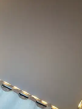 clara_belle - Clara_Belle's free webcam - UK Sex Cams