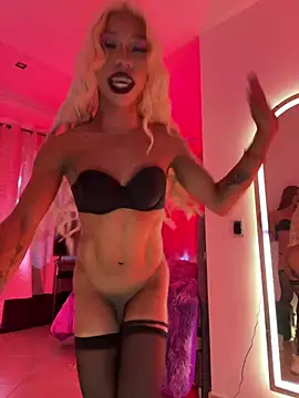 tiffany_and_karem_ - TIFFANY_AND_KAREM_'s free webcam - UK Sex Cams