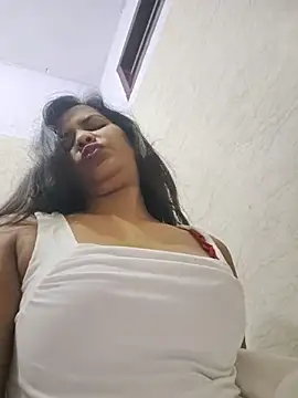 cute_radhikaa webcam