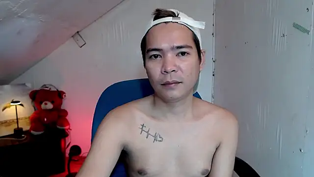 MANIACasianX webcam