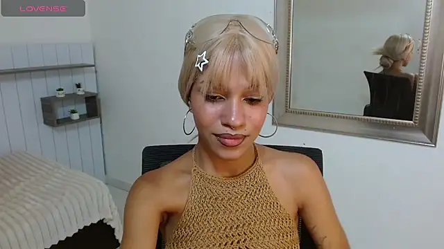 KittyLove_s webcam