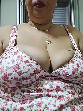 milkbreastsexy webcam