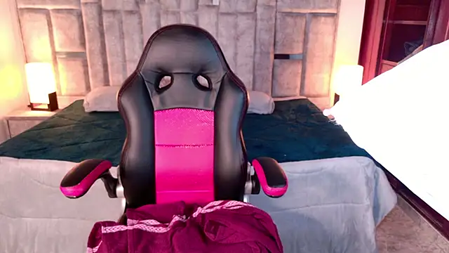 Nyxie_tk webcam