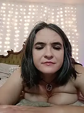 silkensin - SilkenSin's free webcam - UK Sex Cams