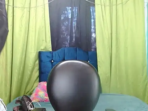 Violettadreams webcam