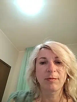 AhlyssaLove1155 webcam