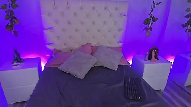 zoe_rousee_ - Zoe_Rousee_'s free webcam - UK Sex Cams