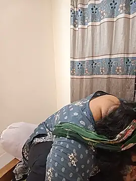 Cute_Ishita103 webcam