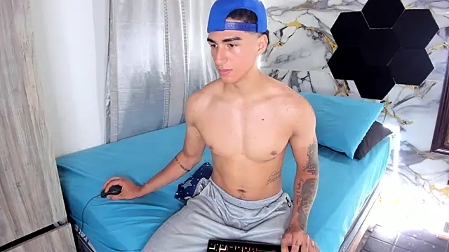 Goldendesirexx webcam