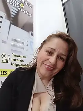 LUISA--30 webcam