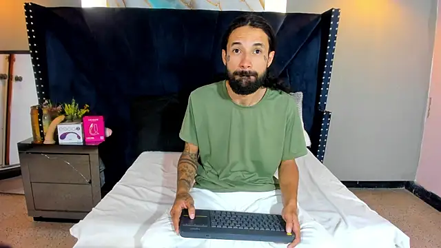 Alexx_val webcam