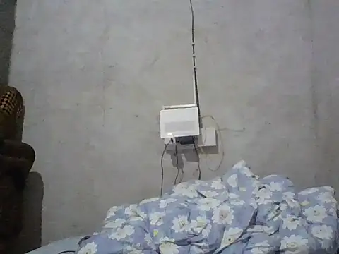 clive_damian webcam