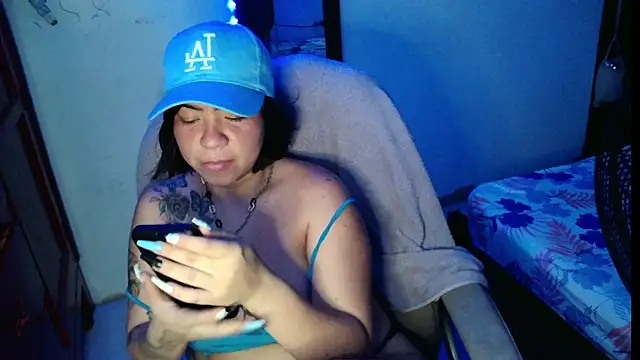 NoxxVelveth webcam