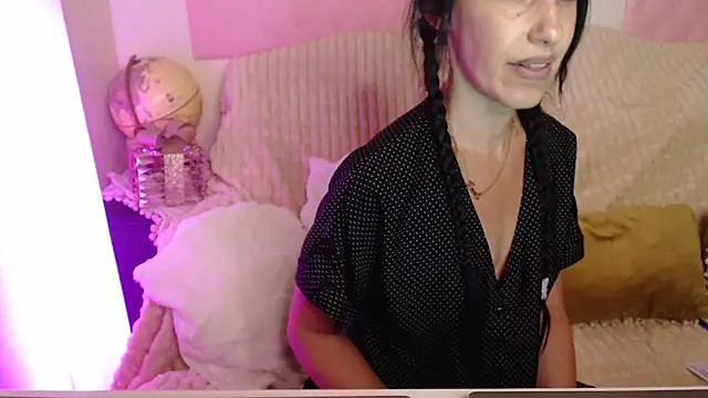 -lou_ - -Lou_'s free webcam - UK Sex Cams