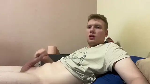sexybooii6968 webcam