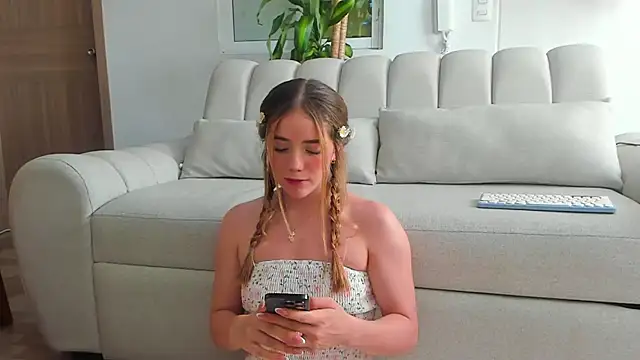 ShelbyHagen webcam
