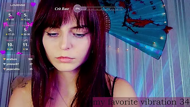 Miniatura de la webcam en directo de ArianaLight con #girls y #hd