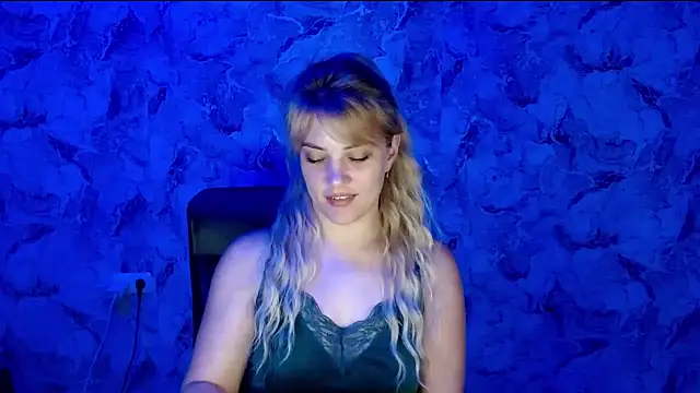 nika_gold1 webcam