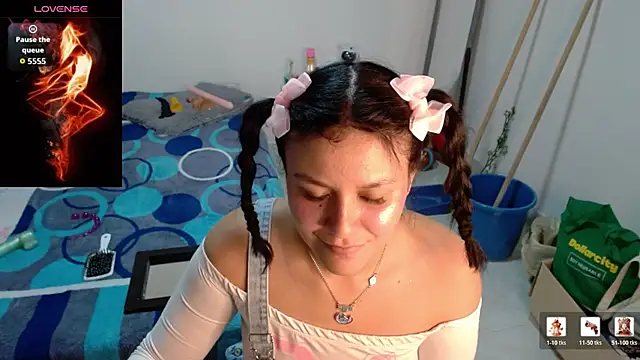 soniafuckboobs webcam