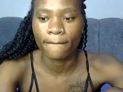 sweetblackbeauty001 webcam