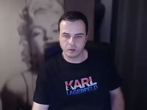 BraveCouple webcam
