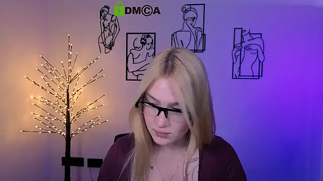 playful_sophie webcam
