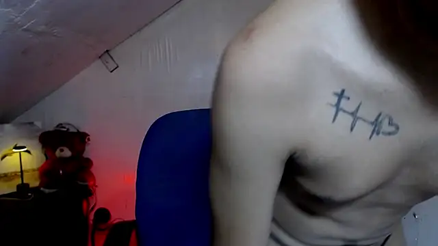 MANIACasianX webcam