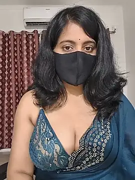 Cute-Maanvi webcam