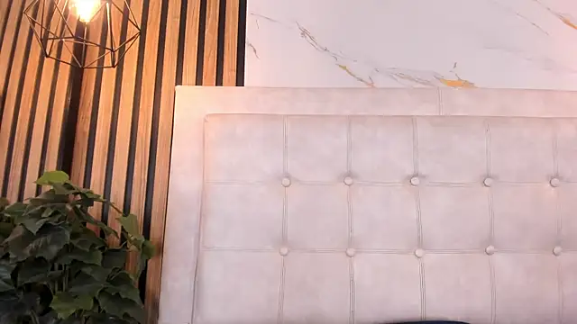 Carlotta_de_velour webcam