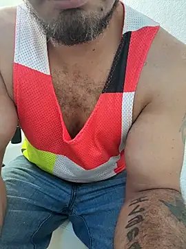 2addictivelyhorny webcam